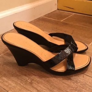Damiani’s size 8 Black wedge heel dress shoes